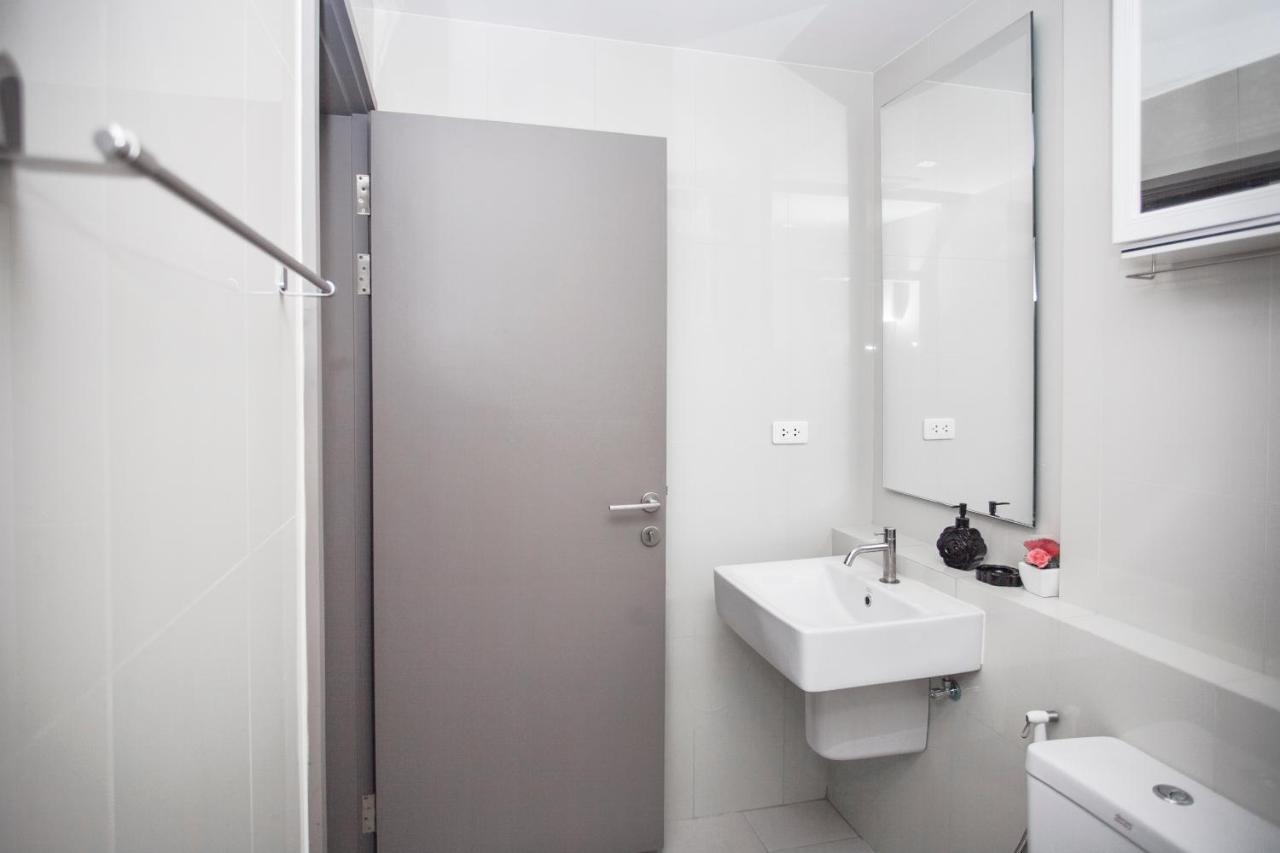 The Base Central Apartments Паттая Екстер'єр фото